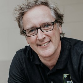 Dr. Claas